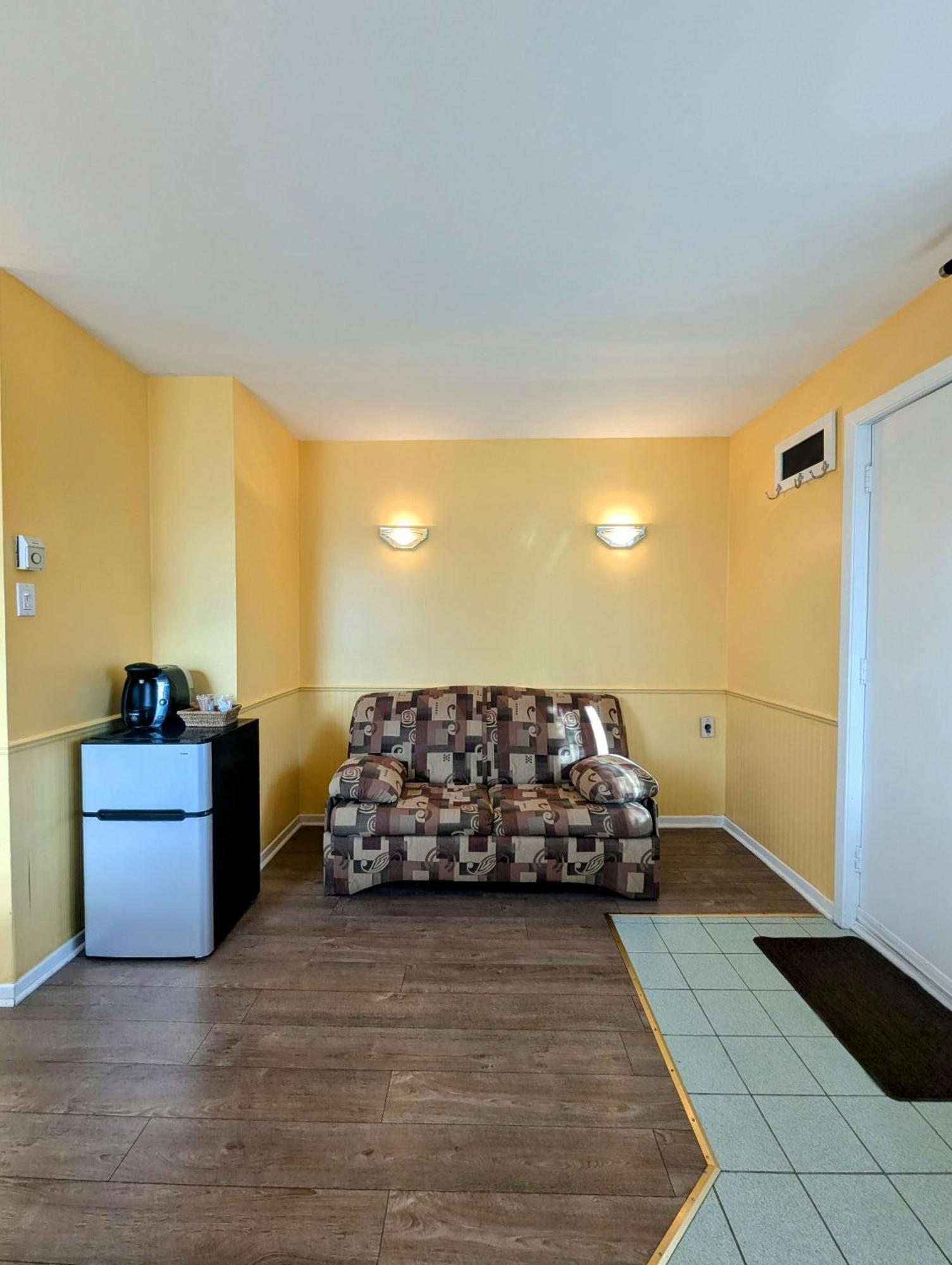 Motel Des Pentes Et Suites Saint-Sauveur-des-Monts 외부 사진