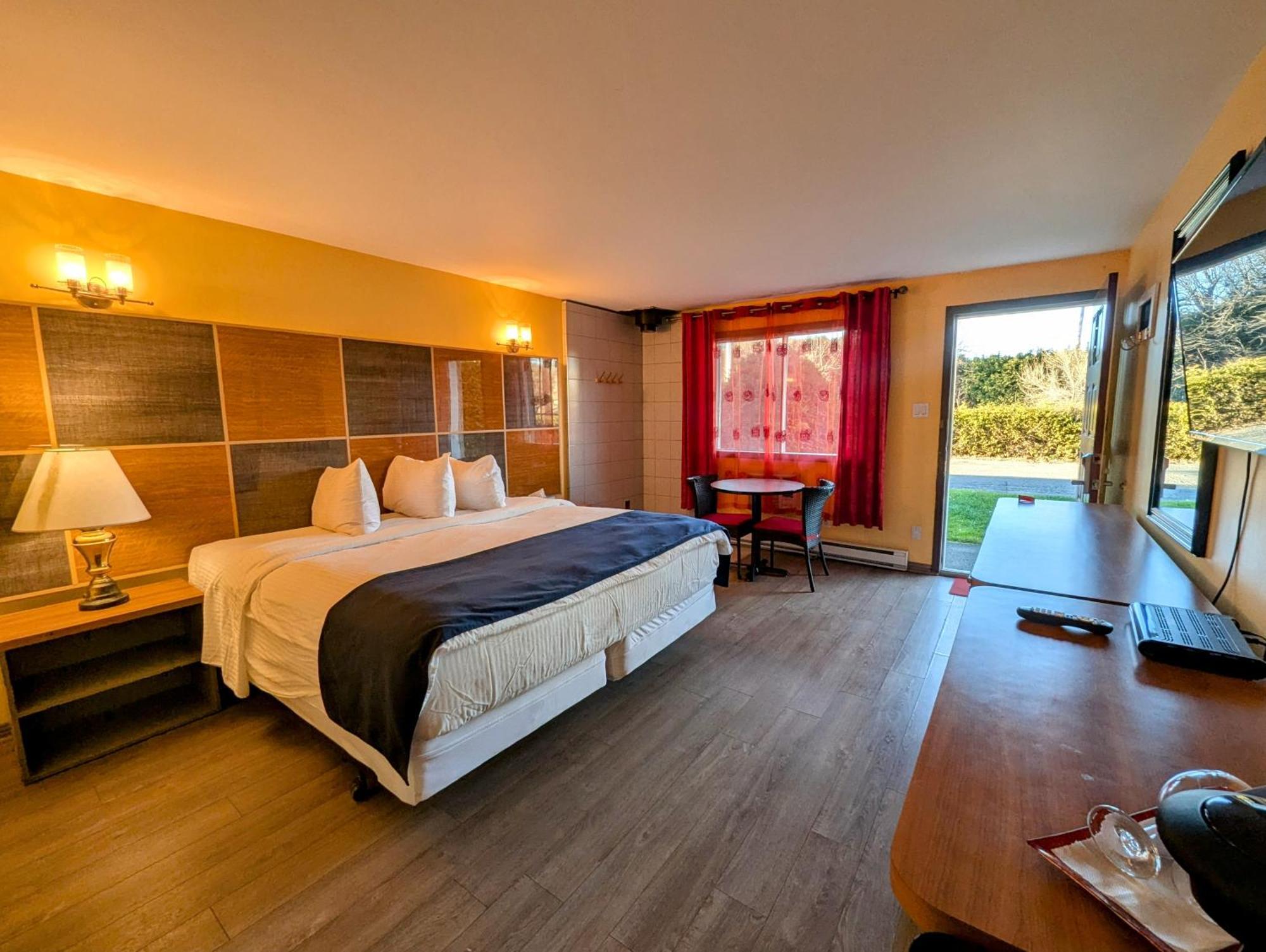 Motel Des Pentes Et Suites Saint-Sauveur-des-Monts 외부 사진